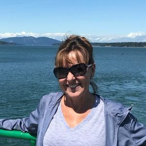 Meet your Posher, Lynette